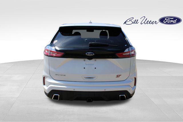 2019 Ford Edge ST photo 6