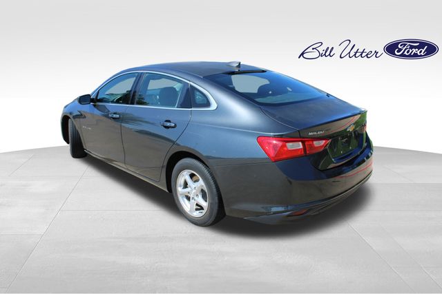 2017 Chevrolet Malibu photo 6