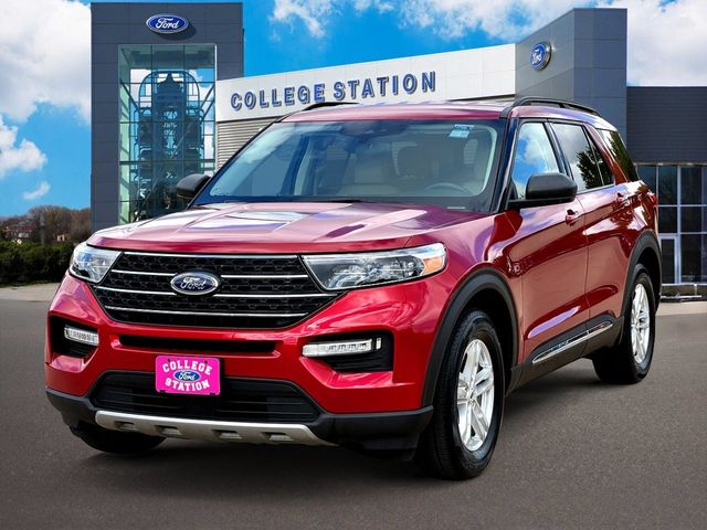 2022 Ford Explorer XLT photo 2
