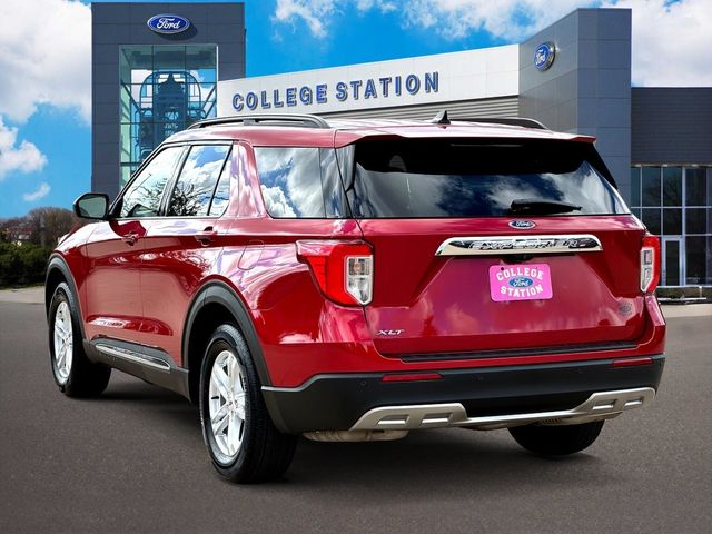 2022 Ford Explorer XLT photo 3