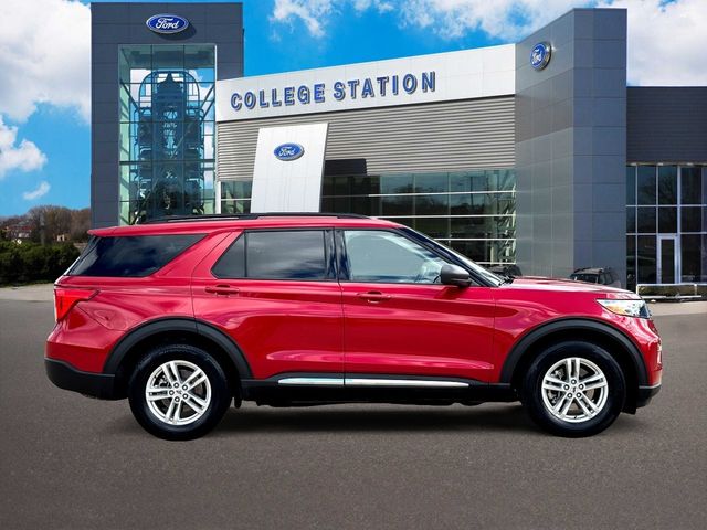 2022 Ford Explorer XLT photo 5