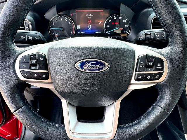 2022 Ford Explorer XLT photo 10