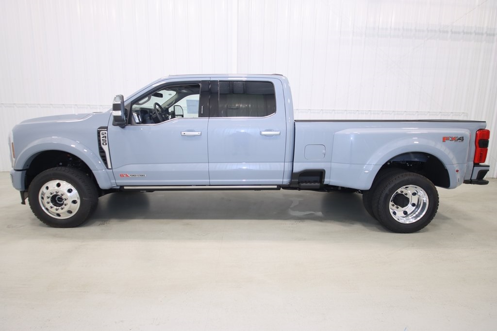 2026 Ford F-450 photo 5