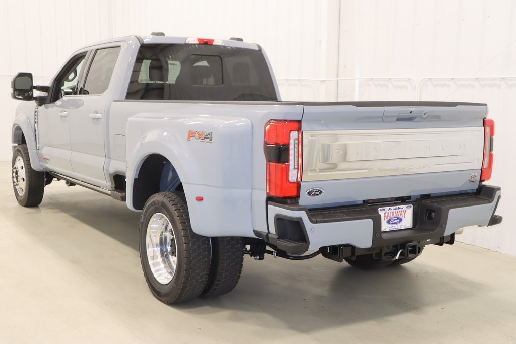 2026 Ford F-450 photo 6