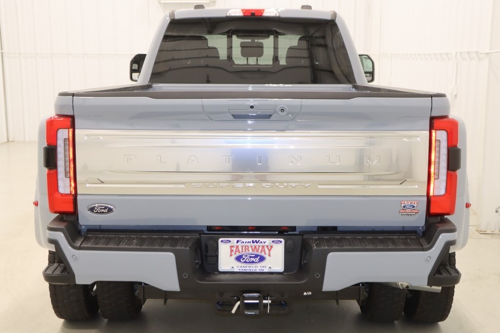 2026 Ford F-450 photo 7