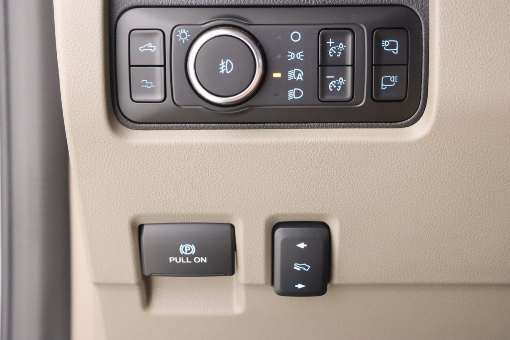 2026 Ford F-450 photo 21
