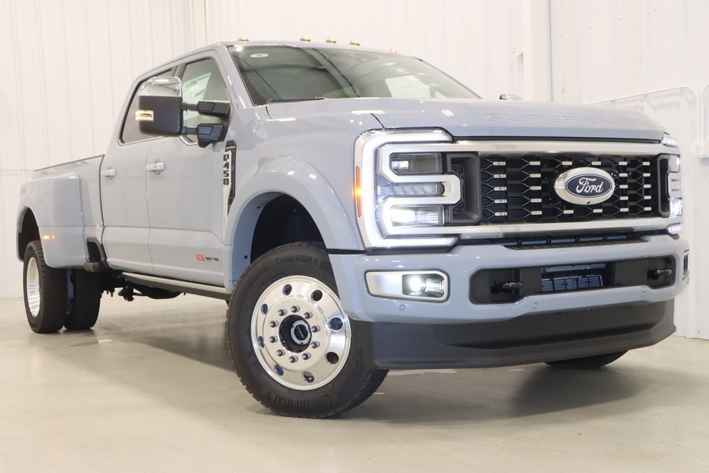 2026 Ford F-450 photo 31
