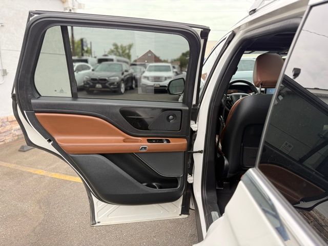 2021 Lincoln Aviator Reserve photo 17