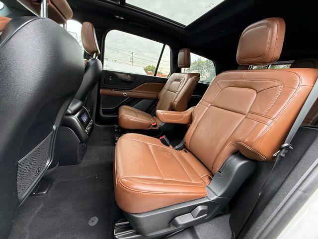 2021 Lincoln Aviator Reserve photo 19