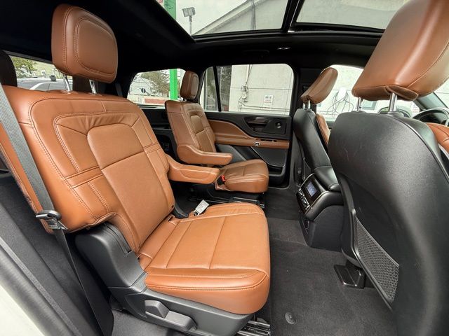 2021 Lincoln Aviator Reserve photo 23