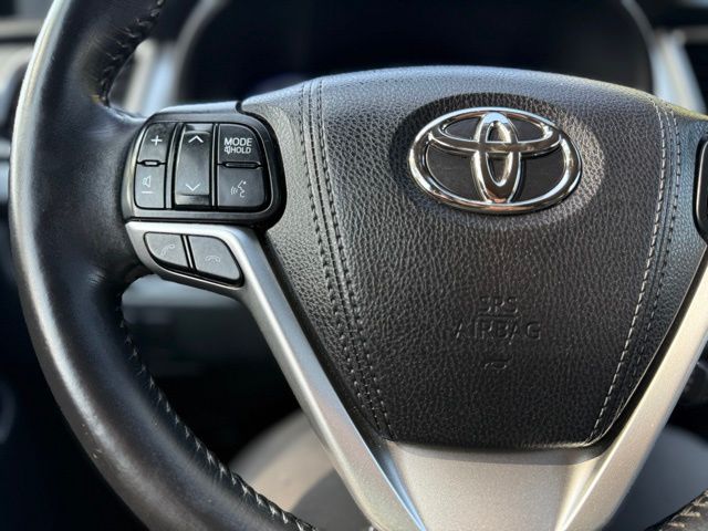2017 Toyota Highlander SE XLE photo 37