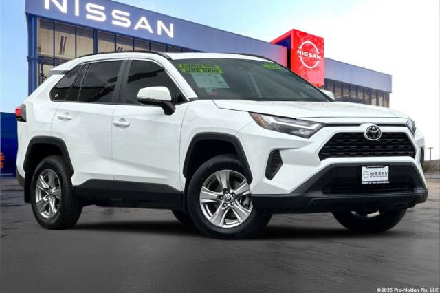 2022 Toyota RAV4 XLE