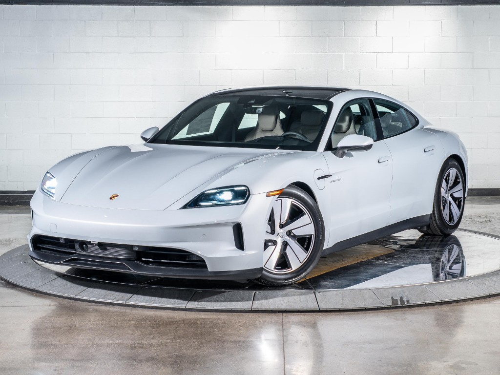 2025 Porsche Taycan 4