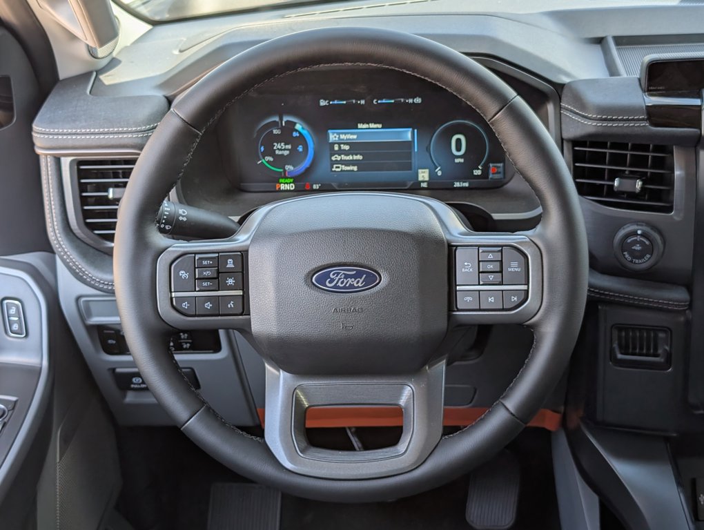 2025 Ford F-150 Lightning photo 9