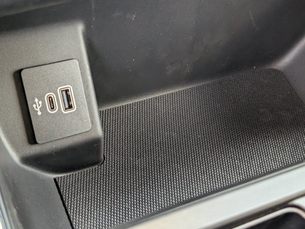 2025 Ford F-150 Lightning photo 15