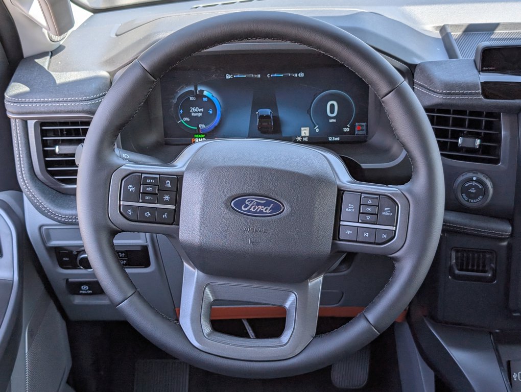 2025 Ford F-150 Lightning photo 10