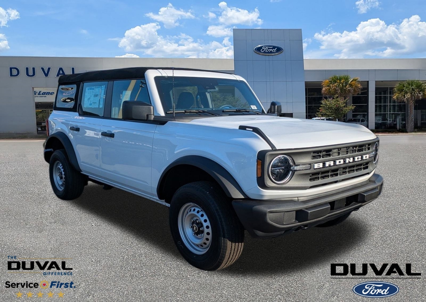 2025 Ford Bronco 4-Door Base's photo