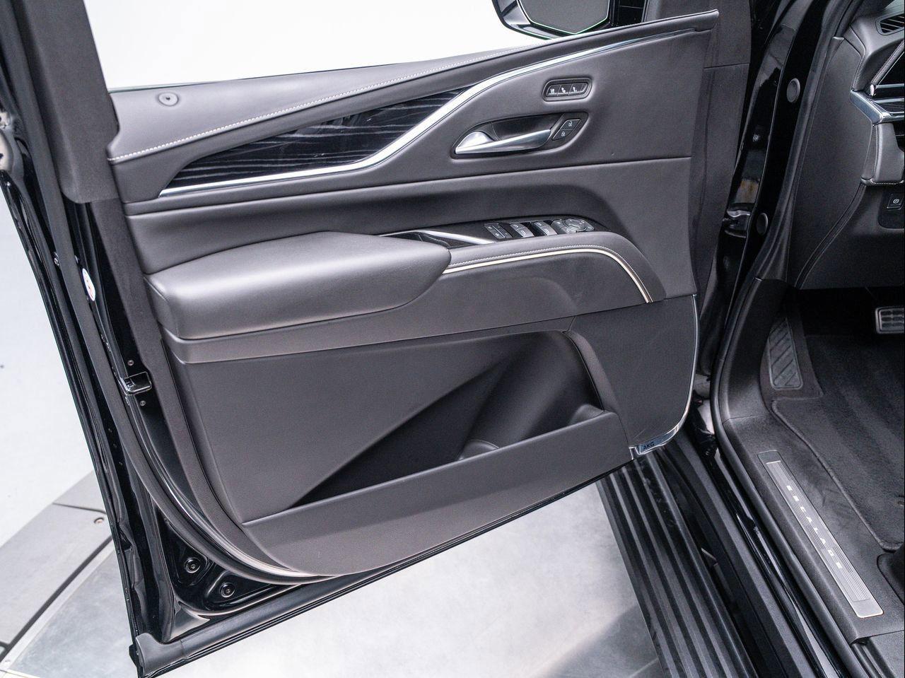 2023 Cadillac Escalade V-Series photo 27