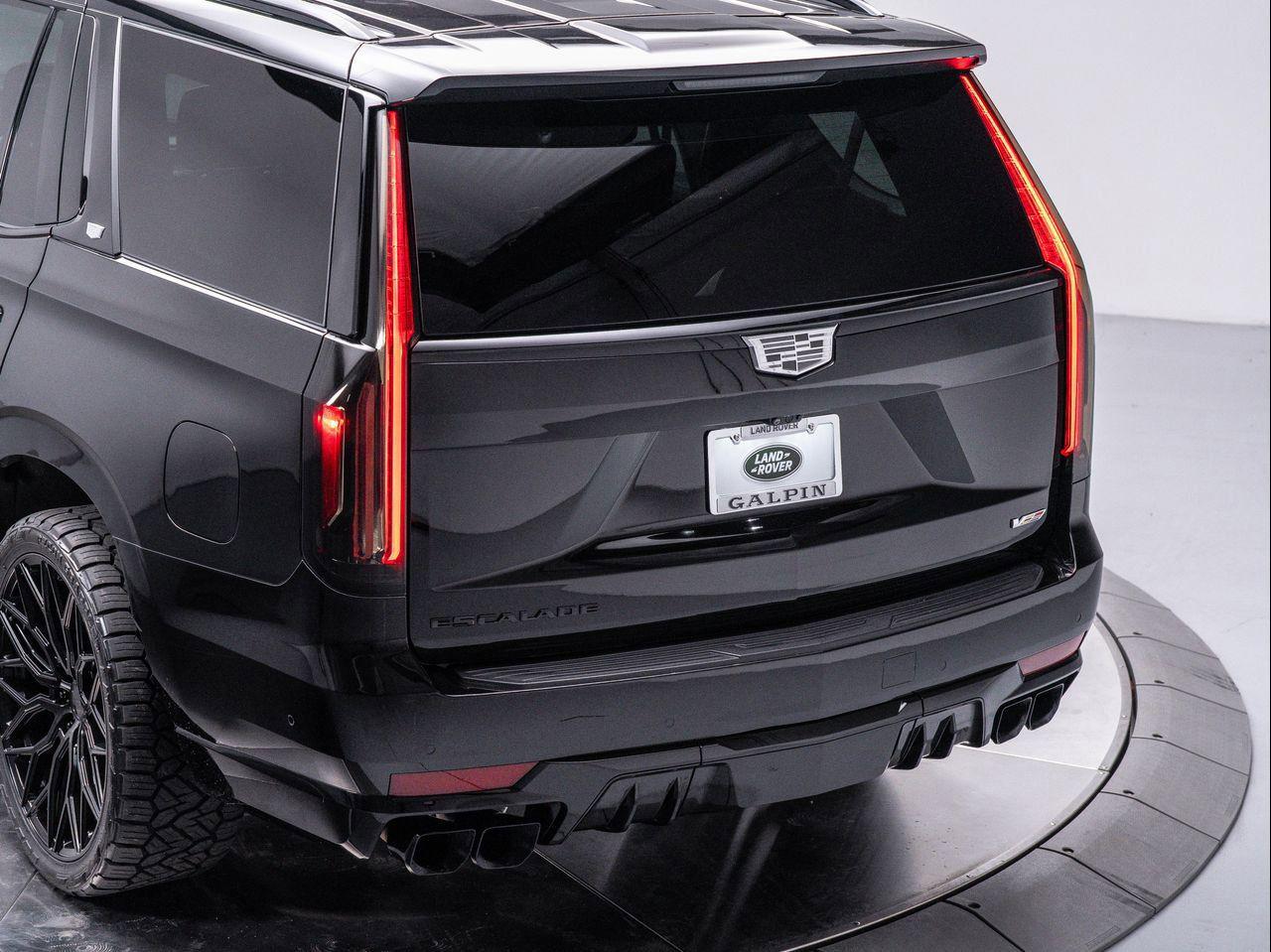 2023 Cadillac Escalade V-Series photo 35
