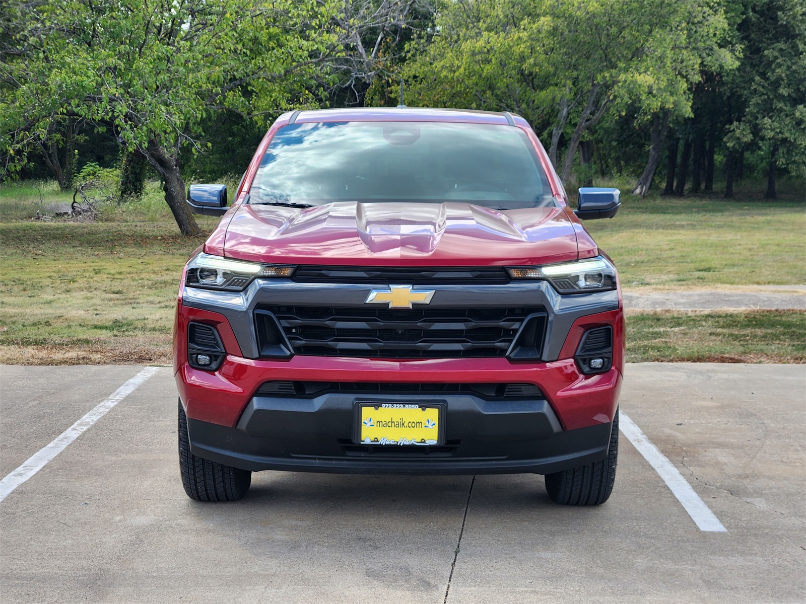 2025 Chevrolet Colorado Work Truck LT photo 2