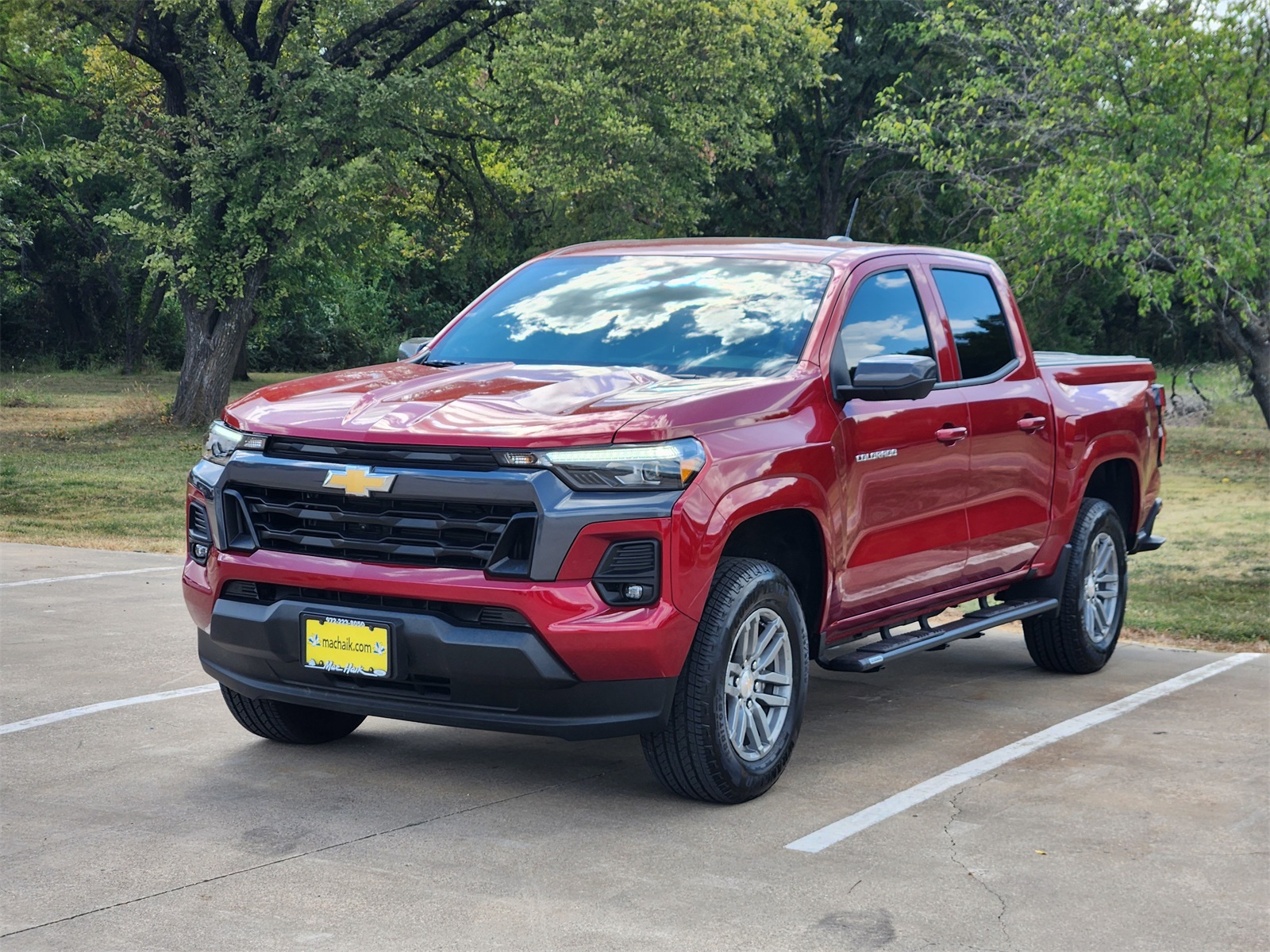 2025 Chevrolet Colorado Work Truck LT photo 3