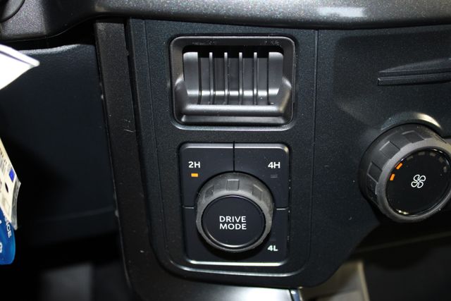 2025 Ford F-150 STX photo 8