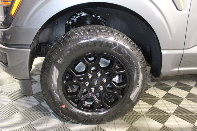 2025 Ford F-150 STX photo 11