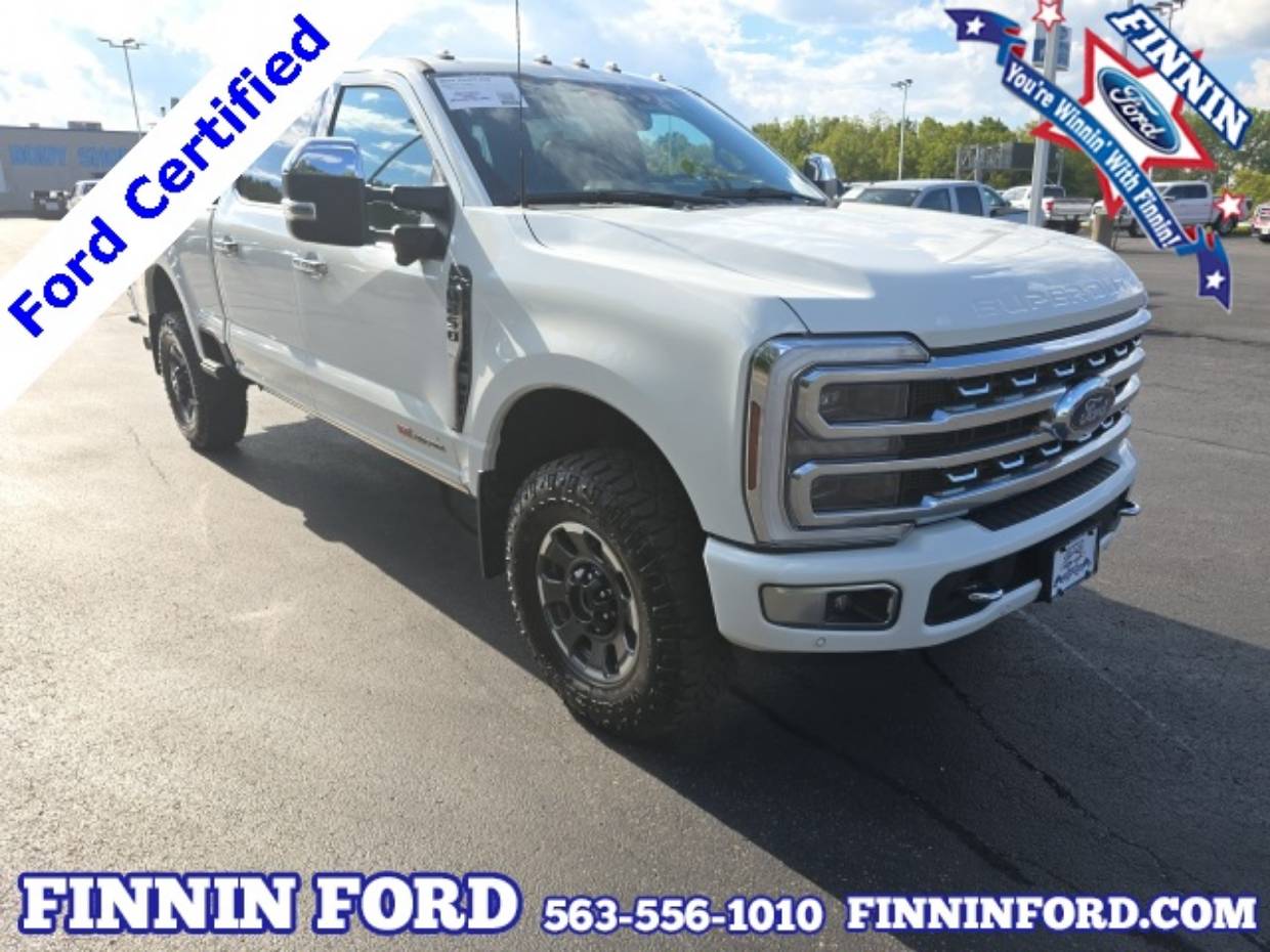 2024 Ford F-250 Super Duty Platinum's photo