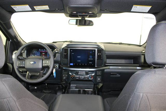 2025 Ford F-150 STX photo 5