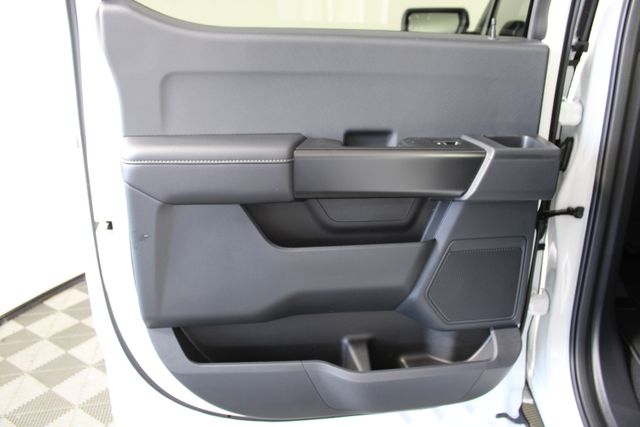 2025 Ford F-150 STX photo 19