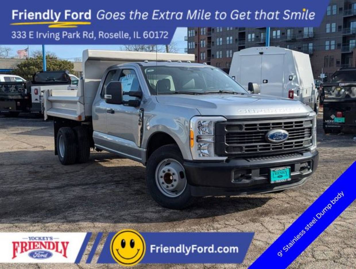 2023 Ford F-350 Super Duty Chassis Cab XL's photo