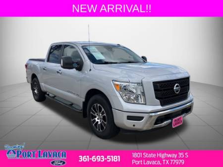 2020 Nissan Titan SV