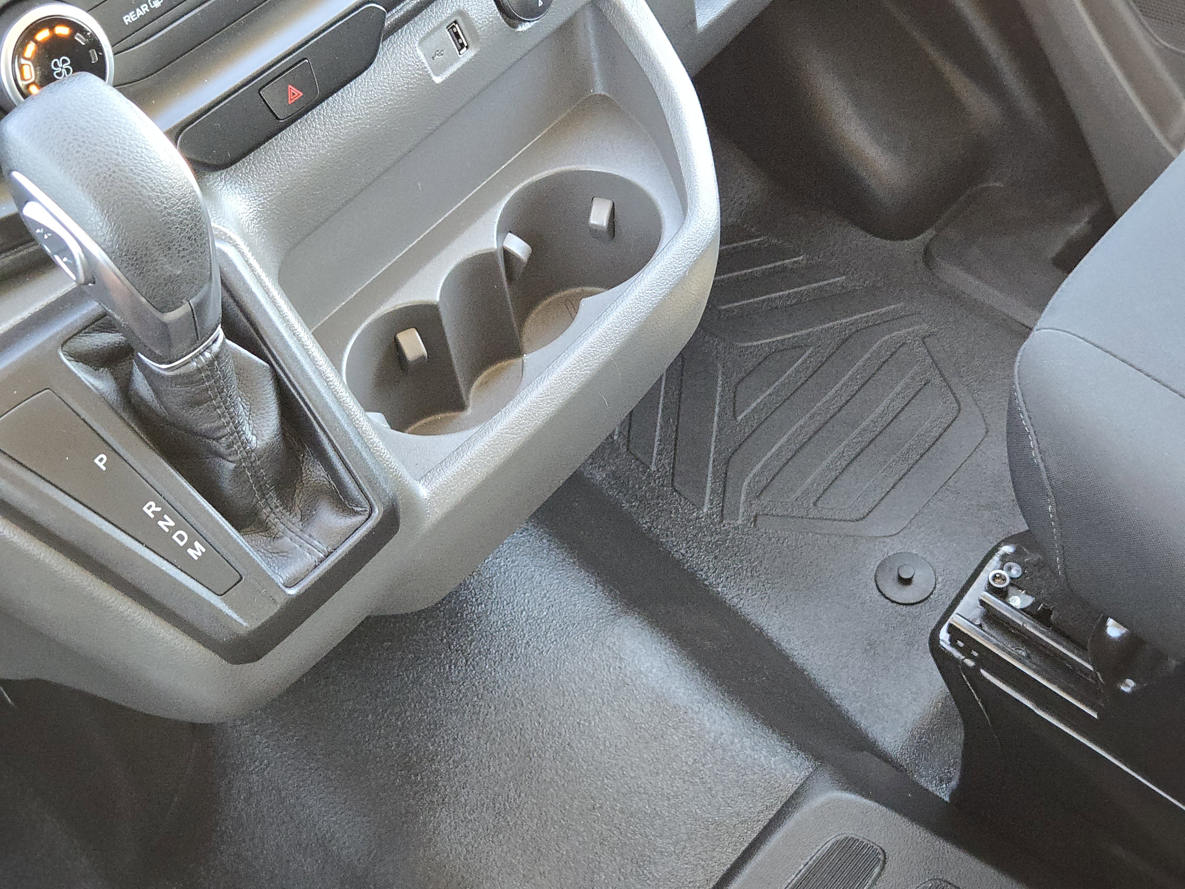 2024 Ford Transit Cargo Van photo 13