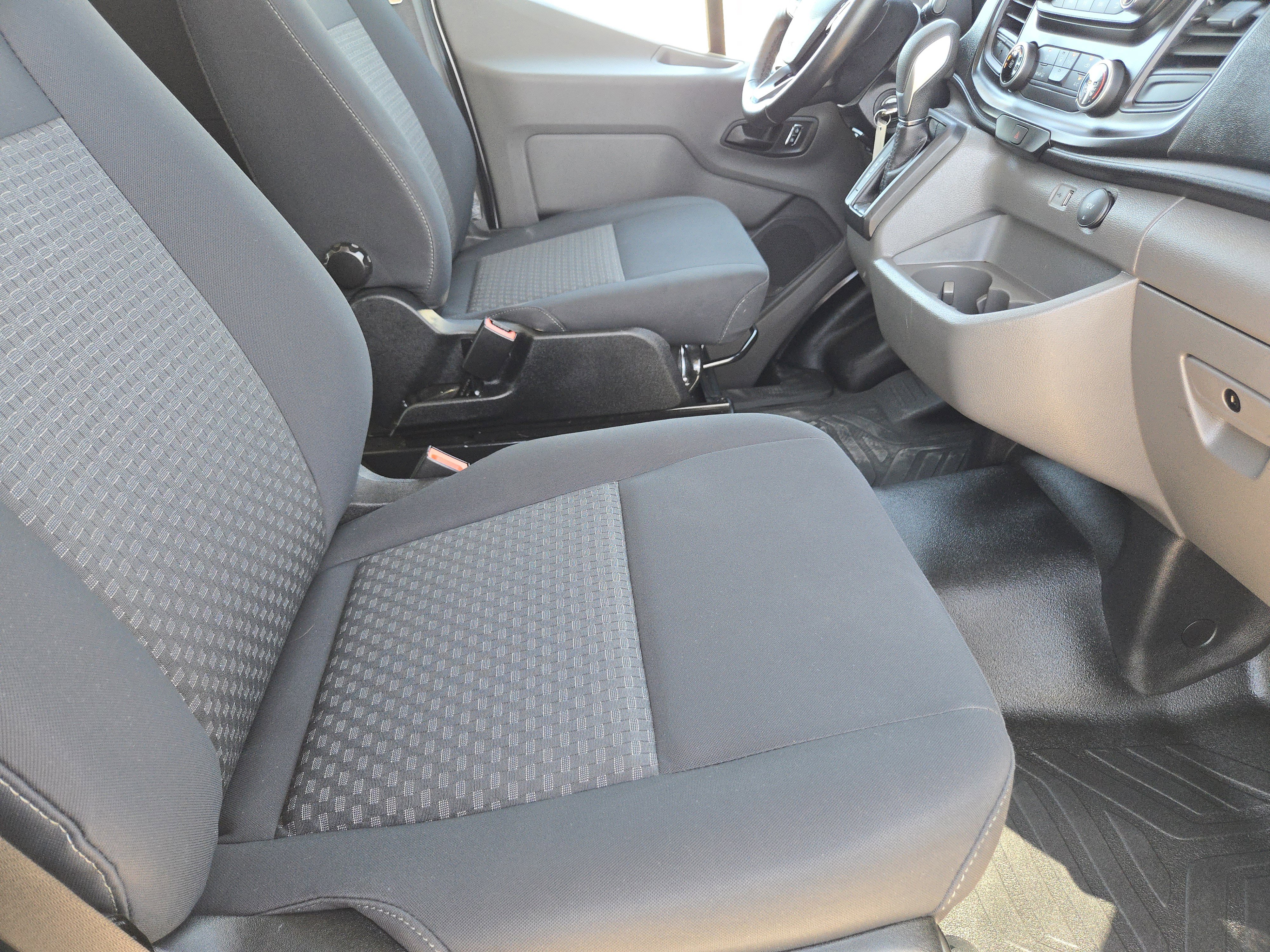 2024 Ford Transit Cargo Van photo 23