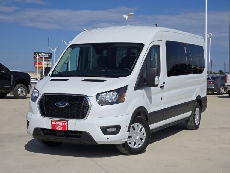 2025 Ford Transit Passenger Wagon XLT