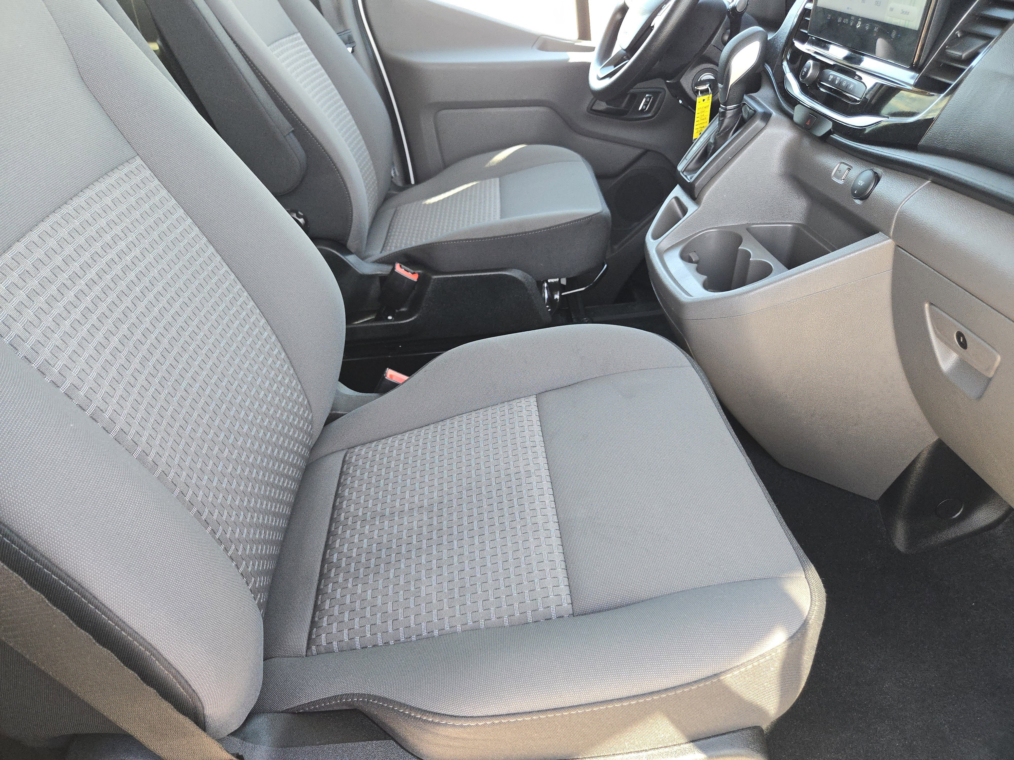 2025 Ford Transit Passenger XLT photo 10