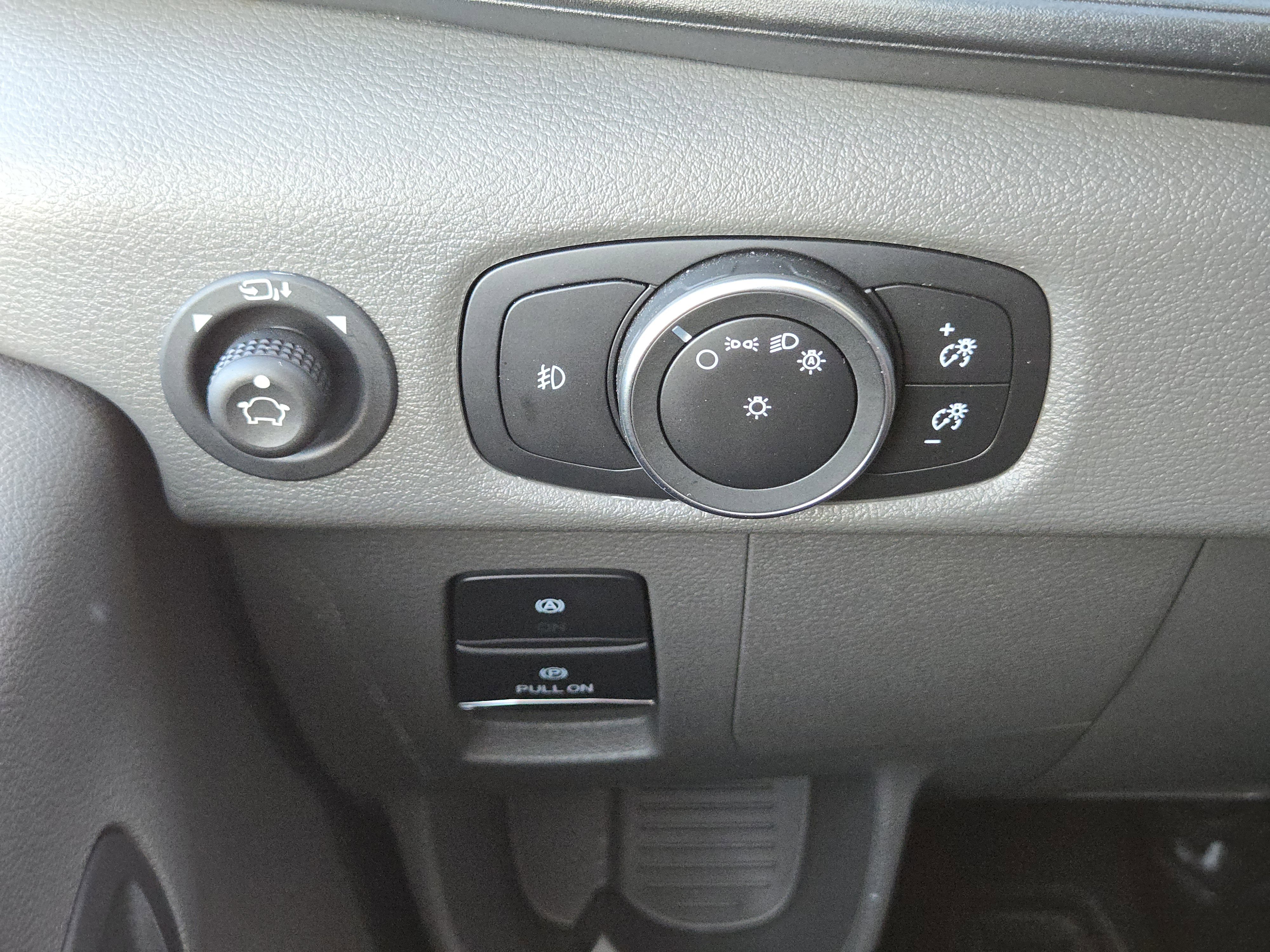 2025 Ford Transit Passenger XLT photo 17