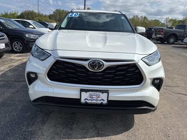 2020 Toyota Highlander XLE photo 2
