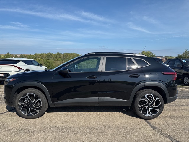 2025 Chevrolet Trax photo 4