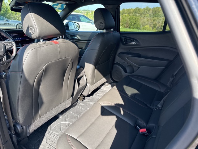 2025 Chevrolet Trax photo 7