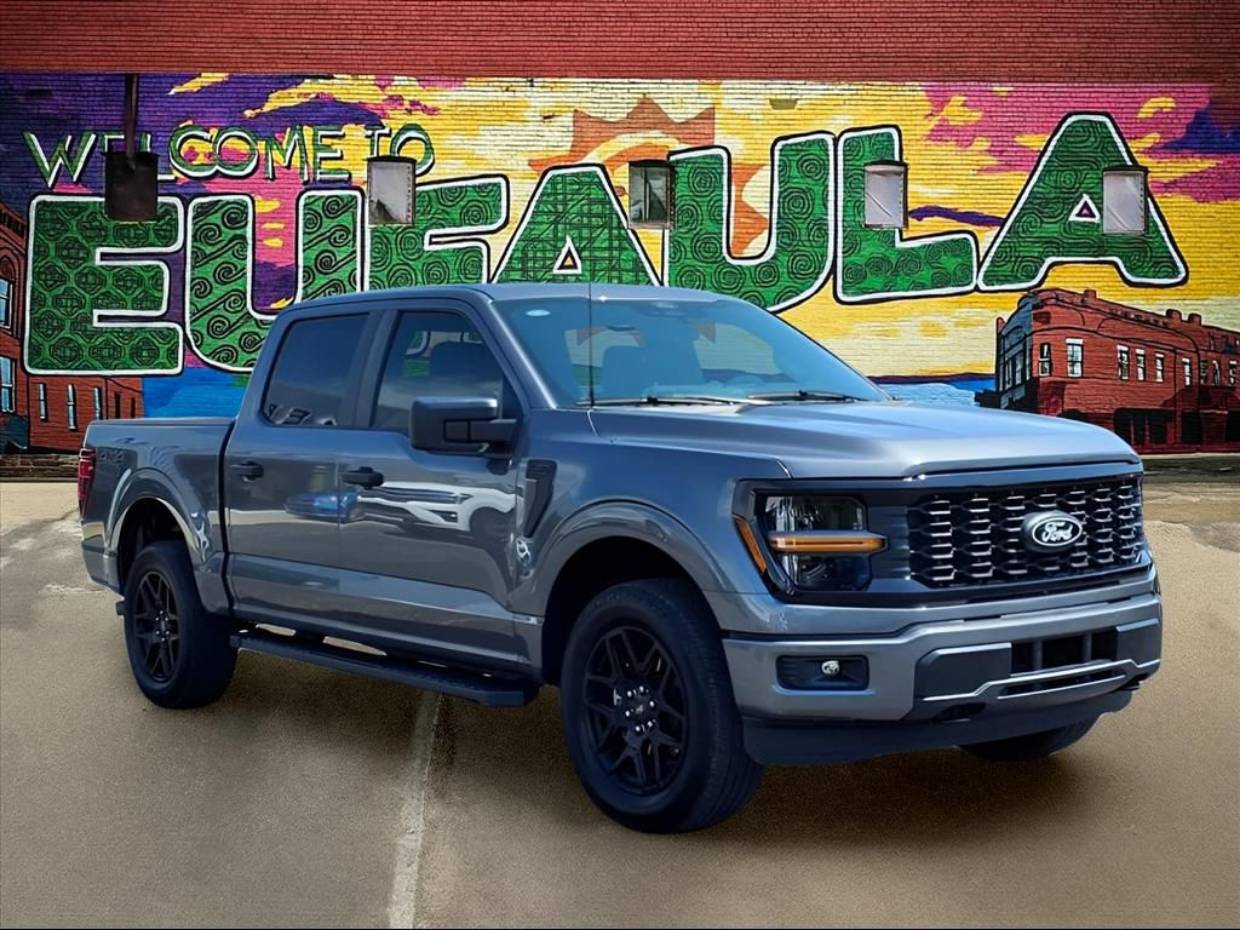 2025 Ford F-150 STX's photo