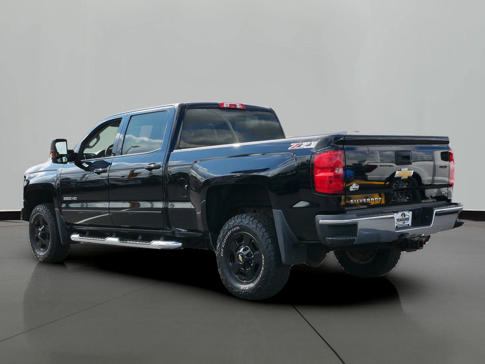 Used 2017 Chevrolet Silverado 2500HD LT with VIN 1GC1KVEG2HF204650 for sale in St. Cloud, Minnesota