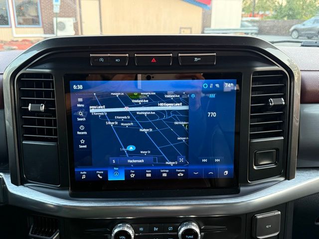 2021 Ford F-150 Lariat photo 29
