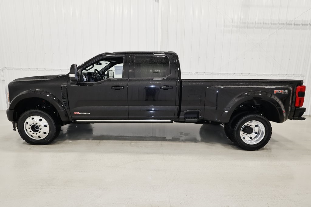 2025 Ford F-450 photo 5