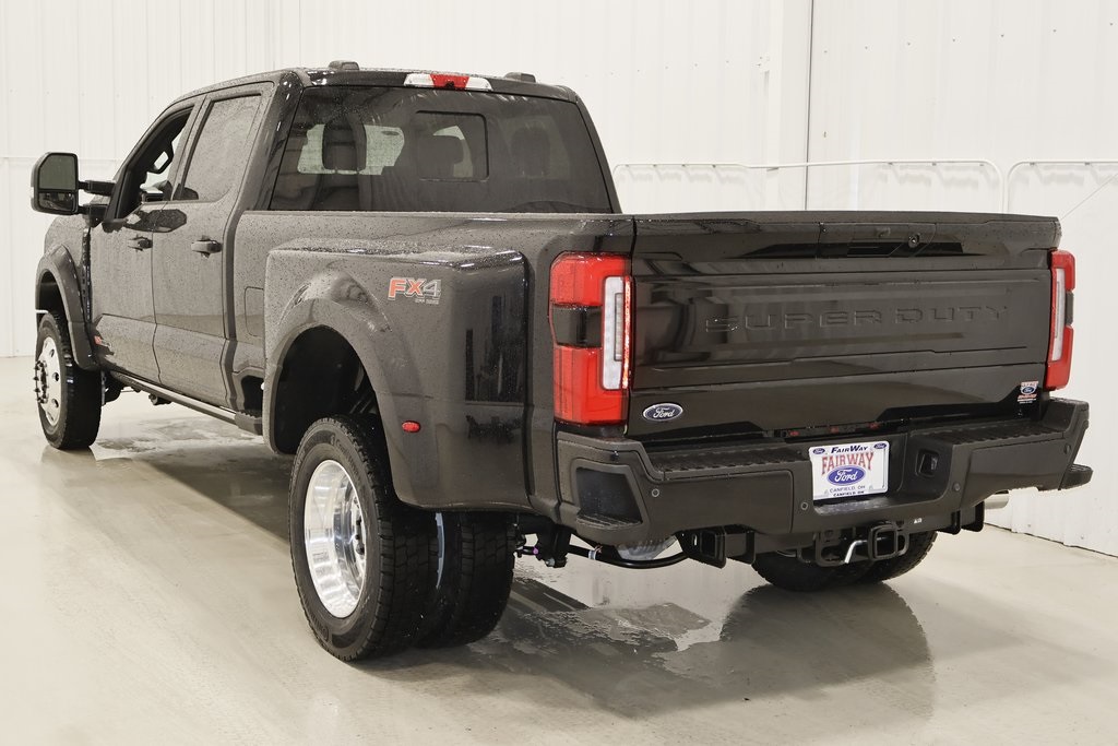 2025 Ford F-450 photo 6