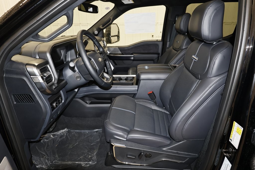 2025 Ford F-450 photo 11