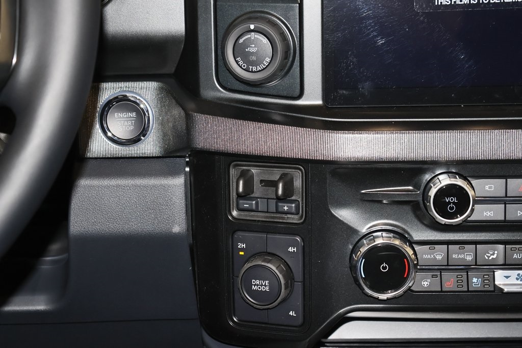2025 Ford F-450 photo 21