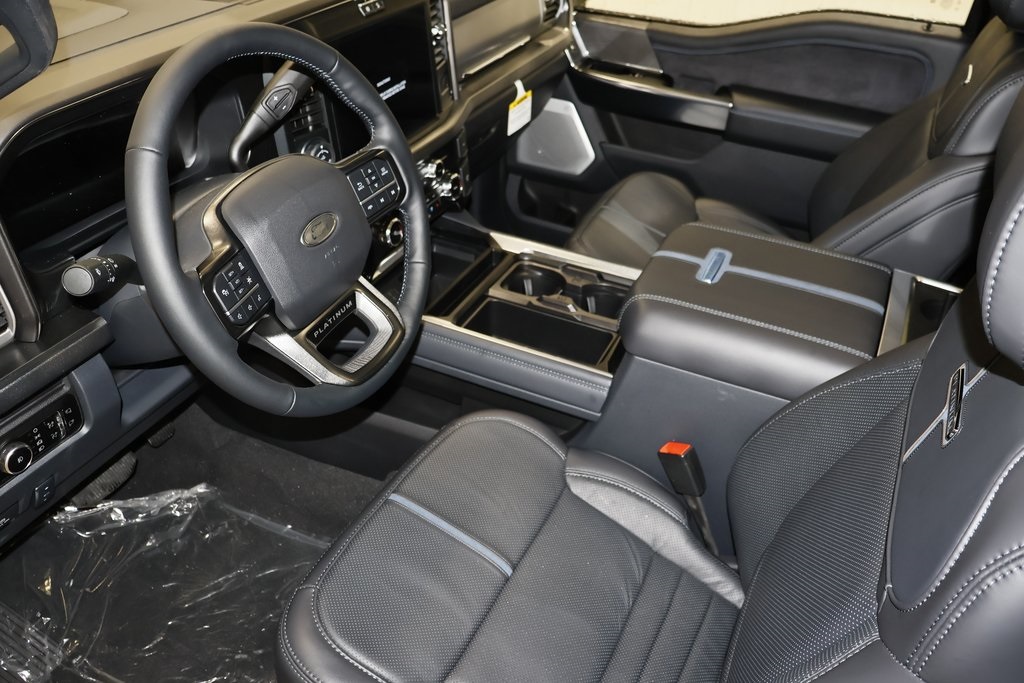 2025 Ford F-450 photo 24