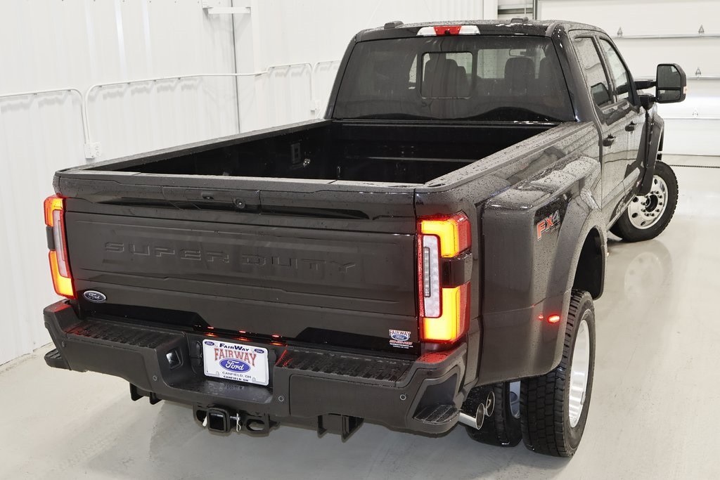2025 Ford F-450 photo 35