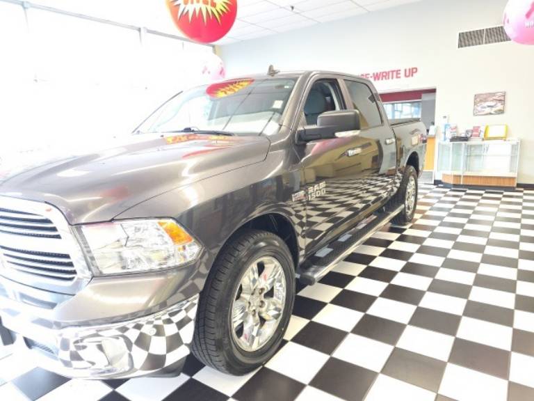2016 RAM 1500 BIG Horn